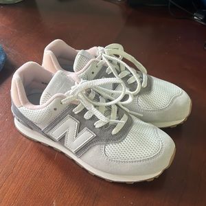 NWOT New Balance Sneakers Size 4